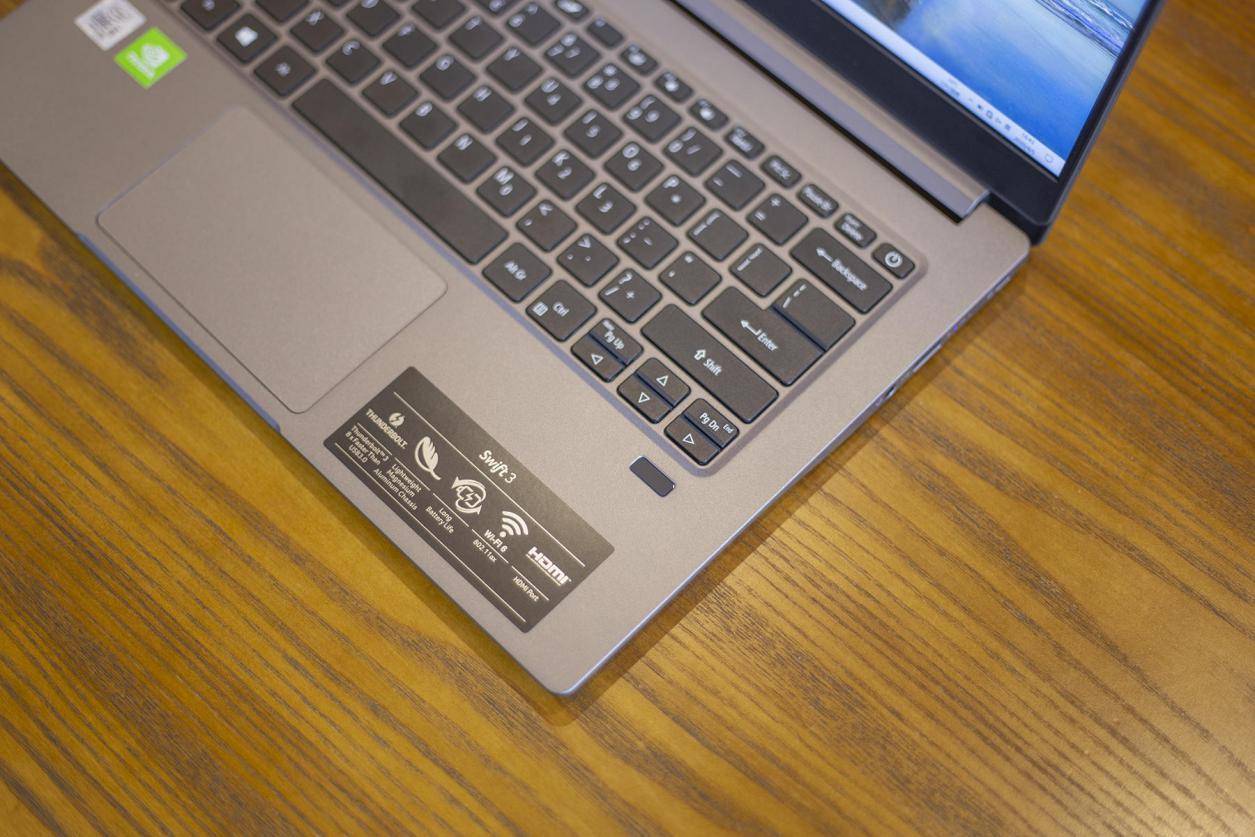 宏碁笔记本新蜂鸟33:2测评,宏碁蜂鸟sf314pro评测