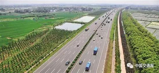 在改革开放中奋勇前行,与改革开放携手前行