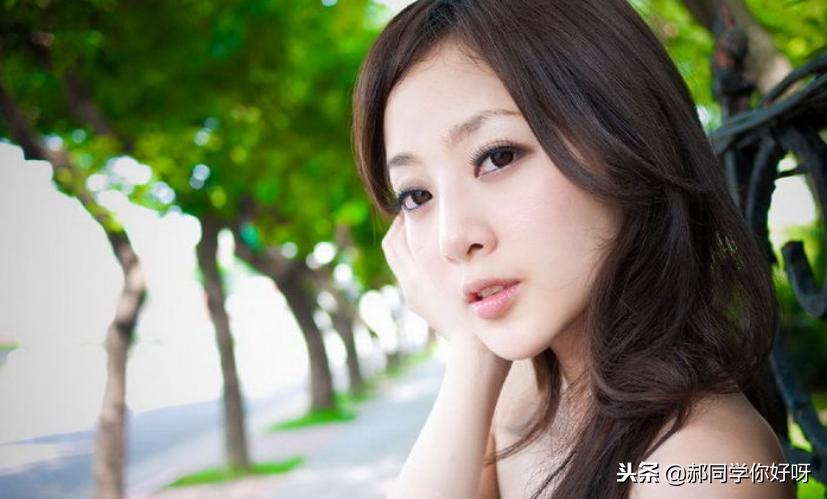 教你十招赢得女孩芳心的情话技巧,夸女生的脱单小技巧