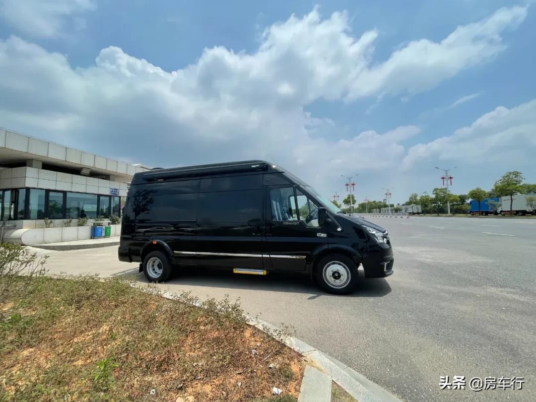 房车忽然电全没了,新能源洲际漫步者房车