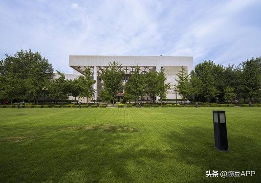 清北复交年薪,清北复交毕业生年薪50到100万