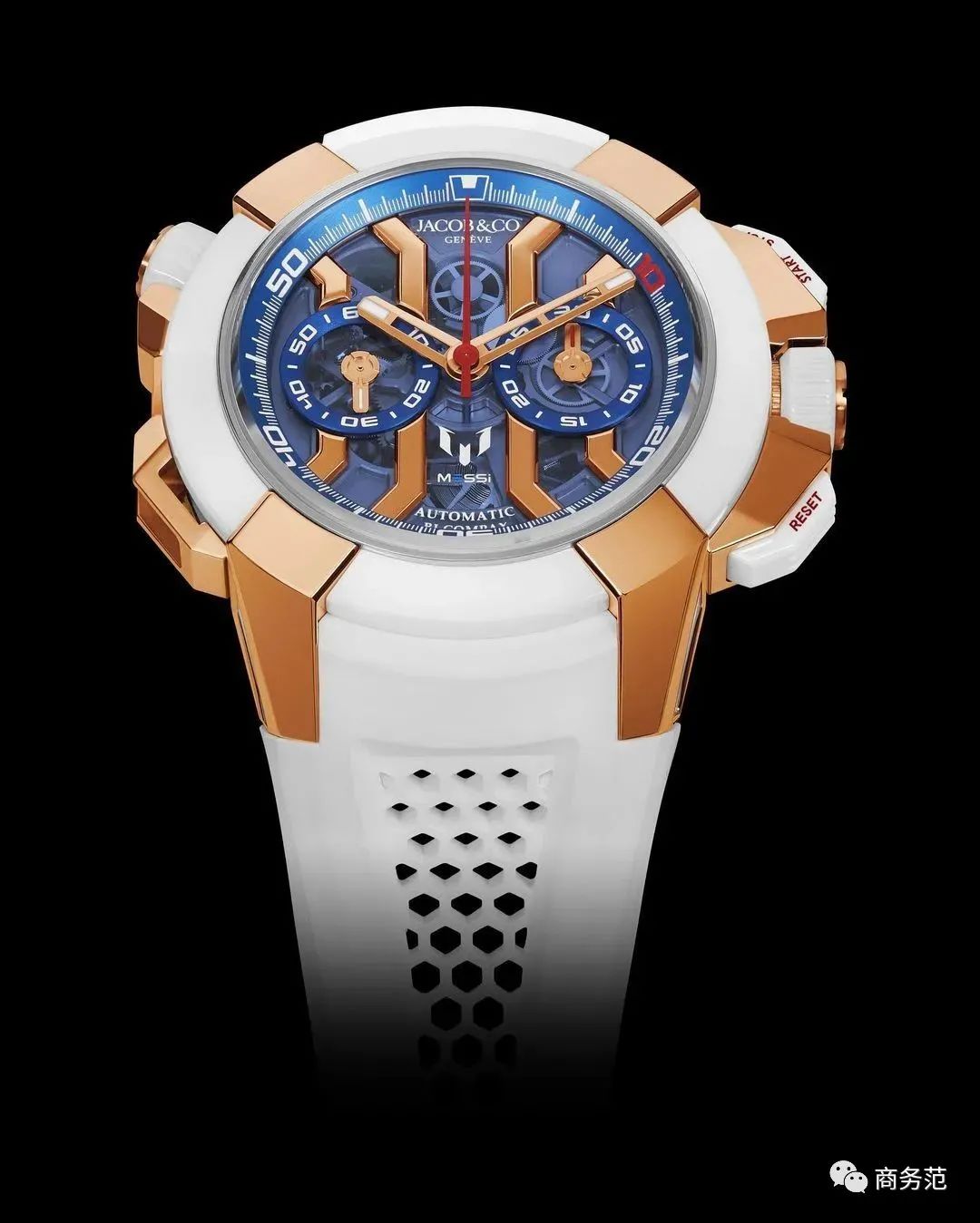 17岁梅西首秀照片,梅西34岁首战刷爆3项纪录