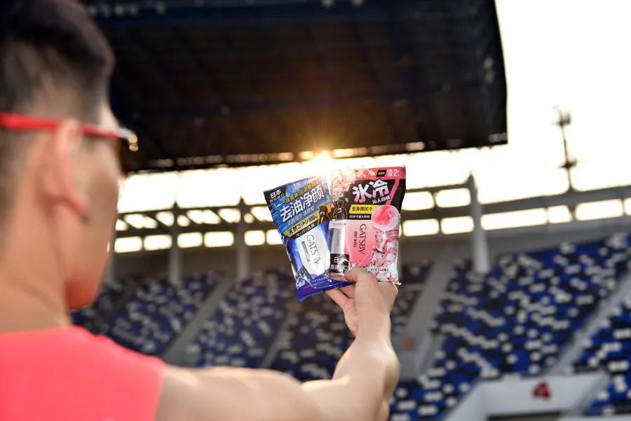 夏天出汗多是好处还是坏处,夏天出汗对排出湿气有好处吗