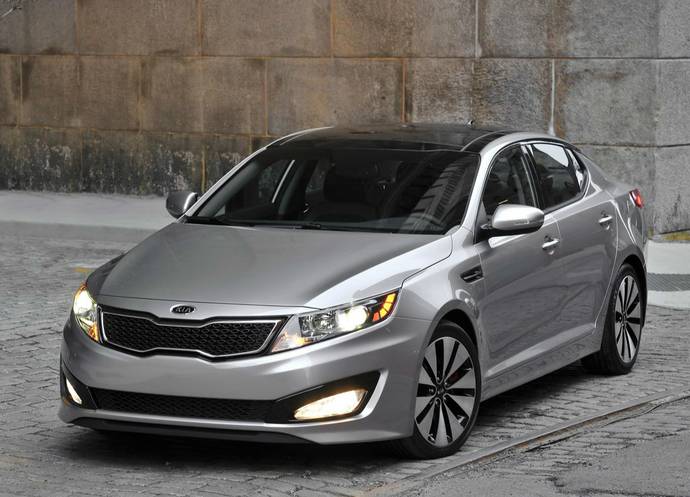 2021起亚k5凯酷1.5焕新版试驾视频,2024款起亚k5夜间第一视角试驾