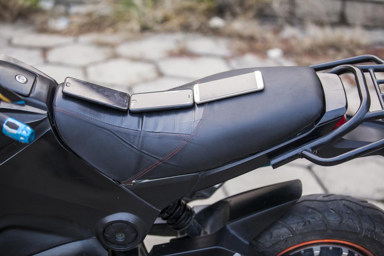 孤独夜里男孩的唯一陪伴，小厂电摩也有的情怀槽车详聊小猴m3！