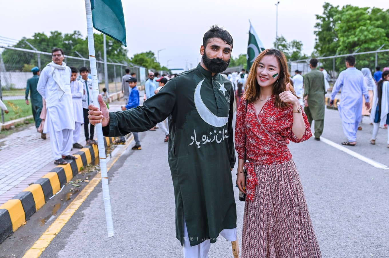 全世界最奇葩的表演,世界上最奇葩升降旗印巴