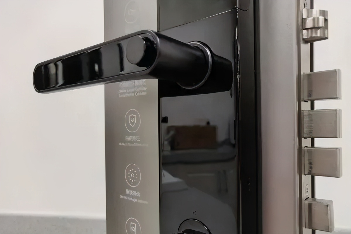 这些年交过的智商税令人担忧,现在买智能门锁是不是智商税