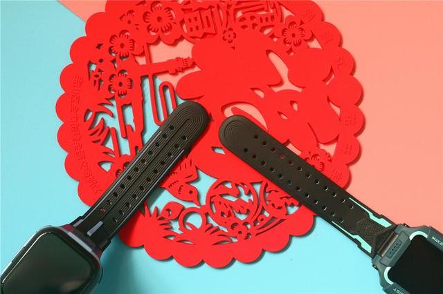 小天才儿童手表和小寻y2s对比 (小寻儿童手表y2和z7哪个好)