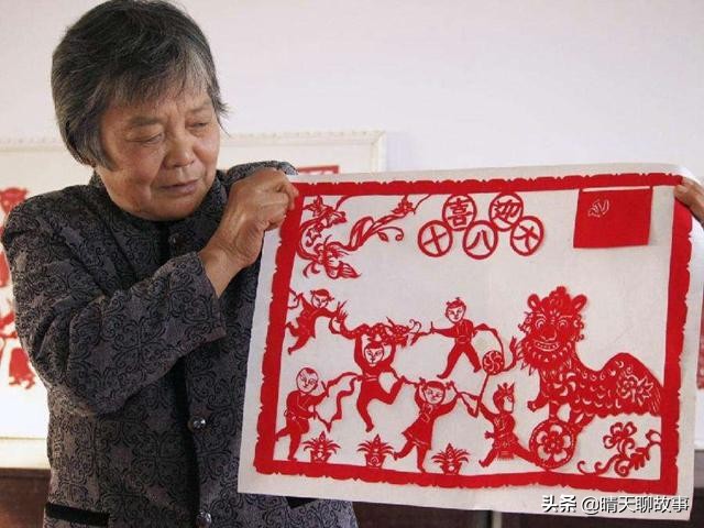 俄罗斯美女到中国买东西,俄罗斯美女来到中国买东西