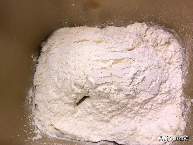 蒸馒头发黄，多加这几步，个个蓬松奶白