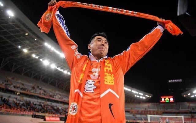 韩鹏郑铮九哥完整版,山东鲁能9号韩鹏