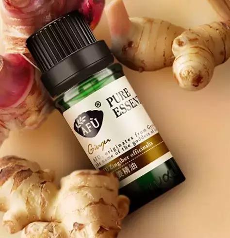 啊呀！你的脚后跟看起来糙得像位“真正男子汉”