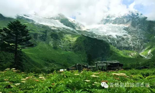 丽江去香格里拉路途中有什么景点,丽江到香格里拉走214国道打卡景点