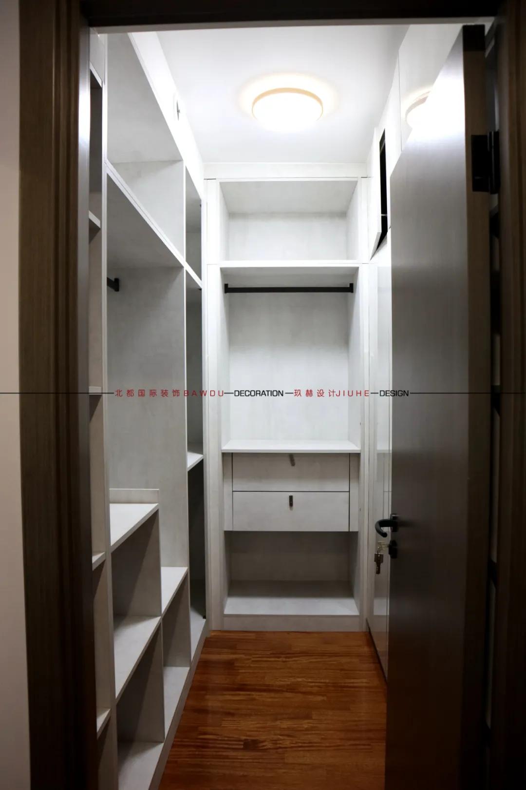 现代跃层设计效果图,装修设计案例大户型跃层