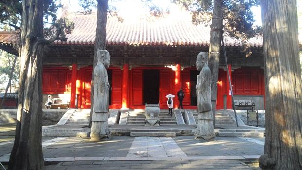 孔林是最大的氏族墓地吗,孔林各个时代的墓葬