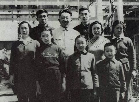 开国大将罗瑞卿的夫人和子女，现状怎样？