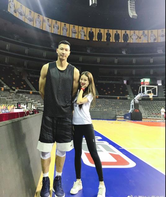 cba最美拉拉队是哪个队的,cba最美啦啦队小姐姐是谁