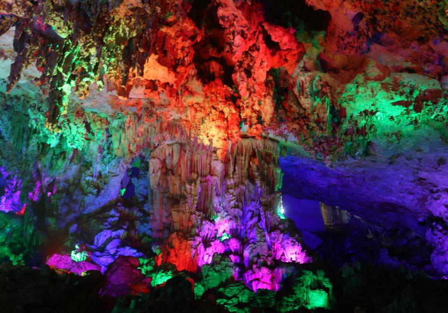 穿越时空的鼓声，伊岭岩溶洞奇观，真的有人见过武鸣灵水的神鸟吗