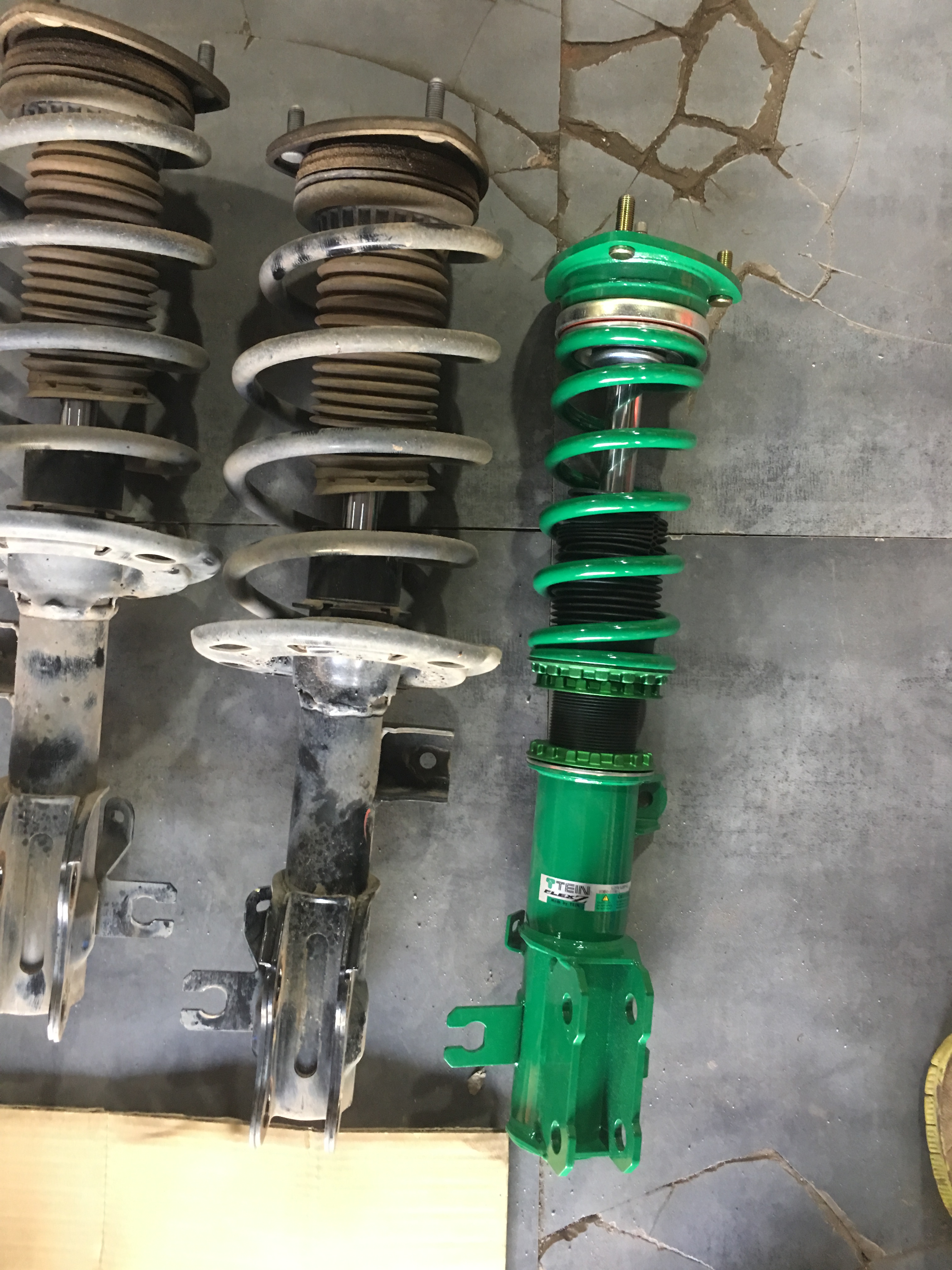 马自达阿特兹改装airbft气动避震,15年马自达阿特兹改装大包围