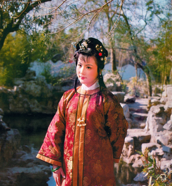 史湘云的最佳诗句,史湘云螃蟹宴的菊花诗