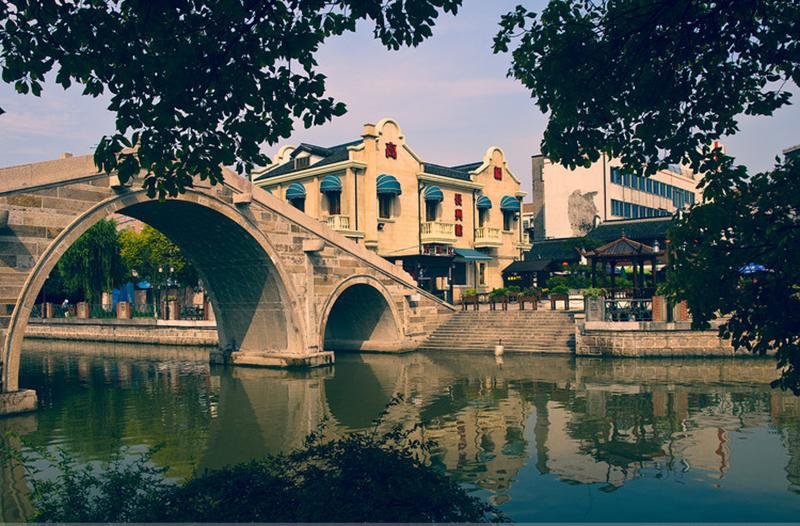 浦东新区有多少个街道和多少个镇,浦东新区是几环