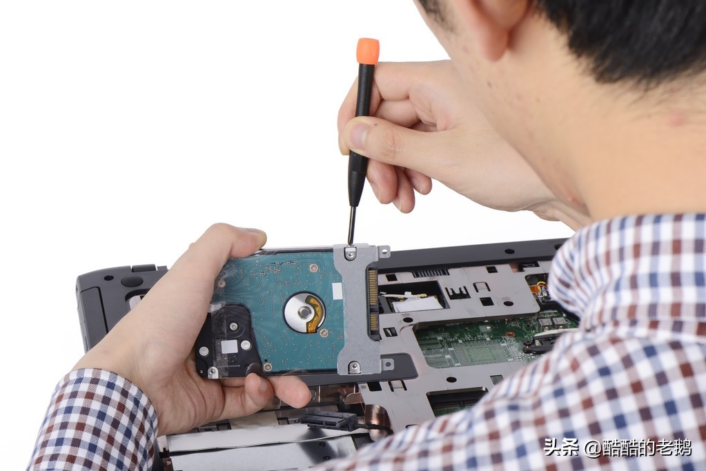 电脑新加硬盘无法访问,电脑无法识别移动硬盘