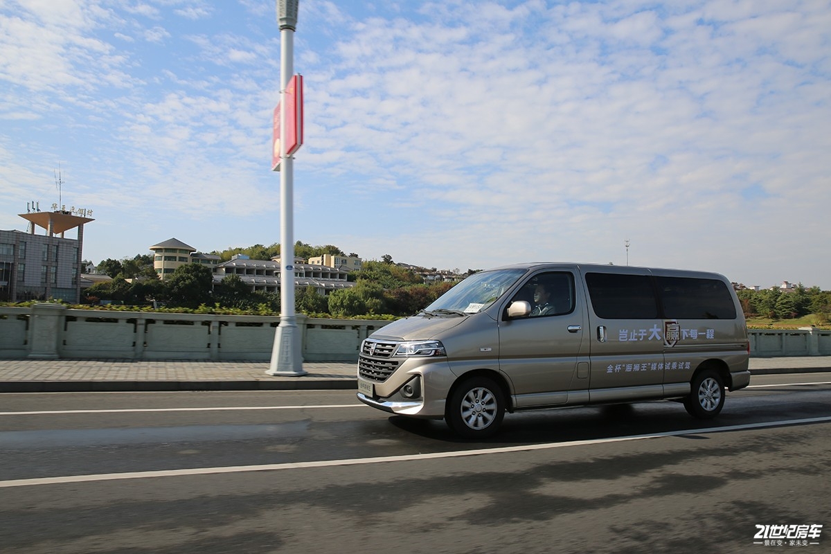 华晨金杯新海狮房车,华晨雷诺金杯海狮王视频