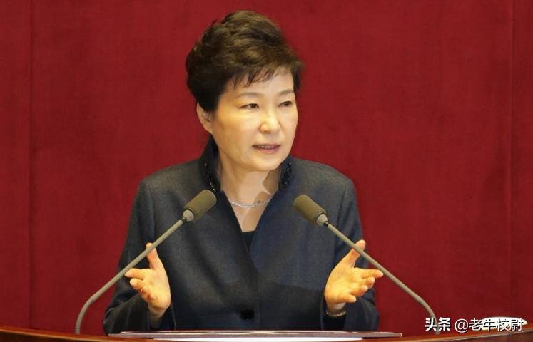 朴槿惠关押多少年,朴槿惠监狱生活是怎样的