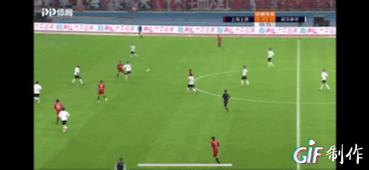 何别太在意：李铁踢球出界与抢夺球童皮球，都是足球游戏的一部分