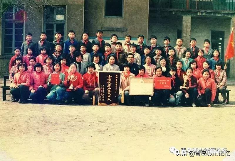 青岛四方小村庄老照片,青岛汉口路小学老照片