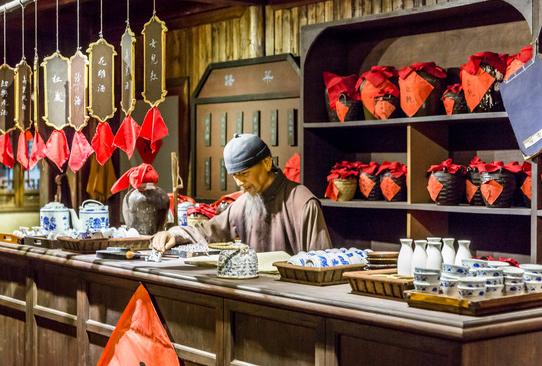 鲁智深是一个智勇双全的人吗,如何体现鲁智深的智勇双全