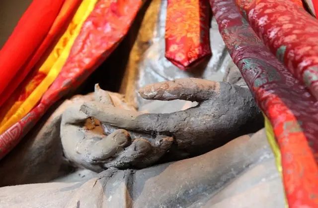 山西绵山肉身佛,山西一个寺庙内发现15尊肉身