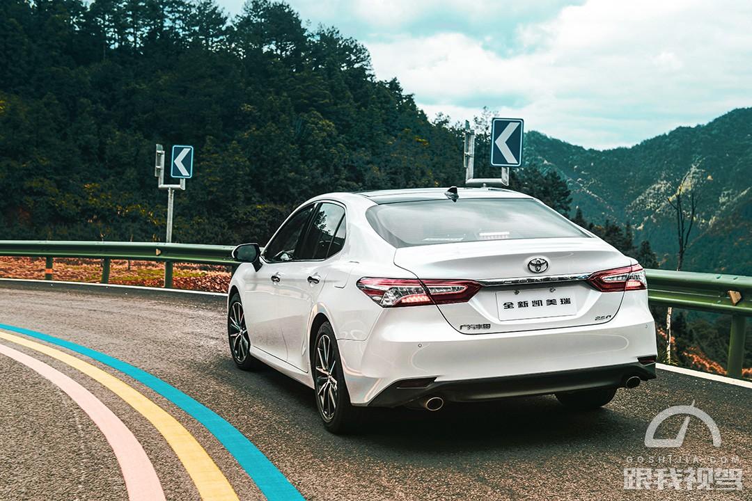 凯美瑞2022款2.0g豪华版试驾视频,凯美瑞2021款2.0g豪华版试驾视频