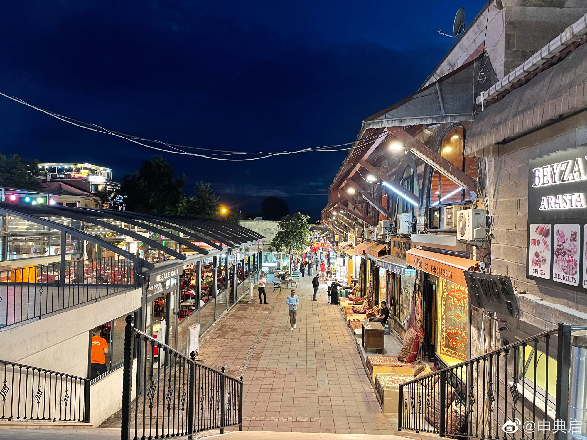 4年后再到土耳其，伊斯坦布尔更漂亮了，街上随时可喝红茶和撸猫