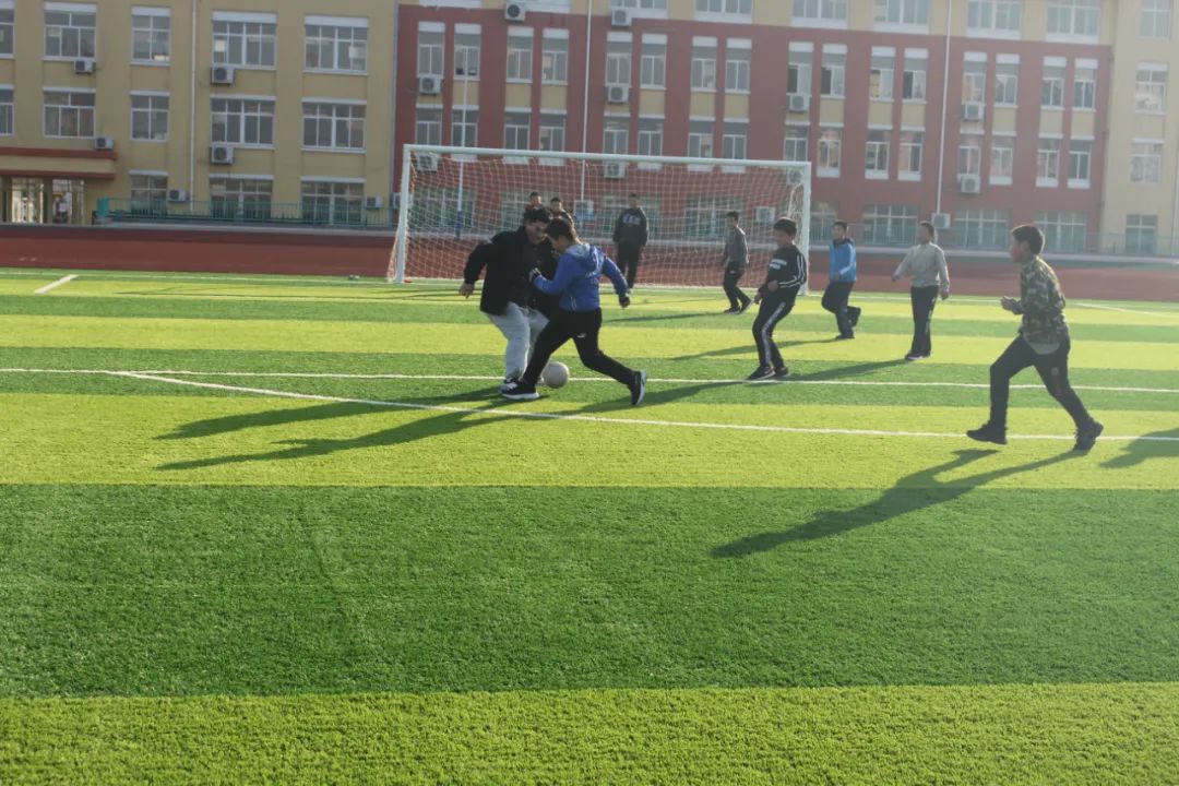 办人民满意的教育学校幼儿园,改善乡村学校环境