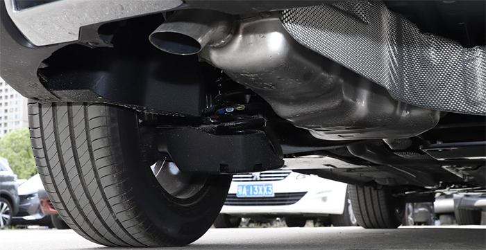 2019款四驱版标致5008底盘解析,2018款全新标致5008试驾视频