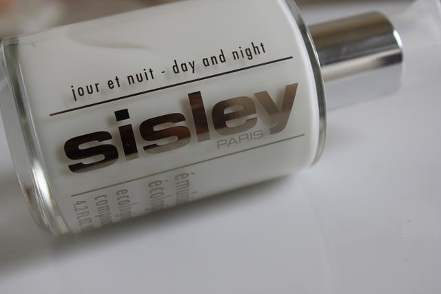 角质层薄敏感肌肤35岁适合的水乳,哪款水乳对干皮补水效果好