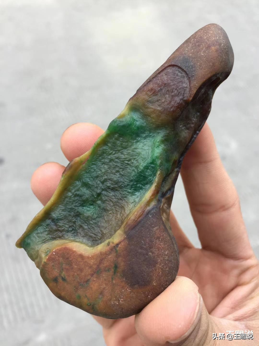 我是玉雕师完整版视频,玉雕裂纹