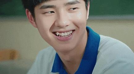 *牙虎**，少年的美好