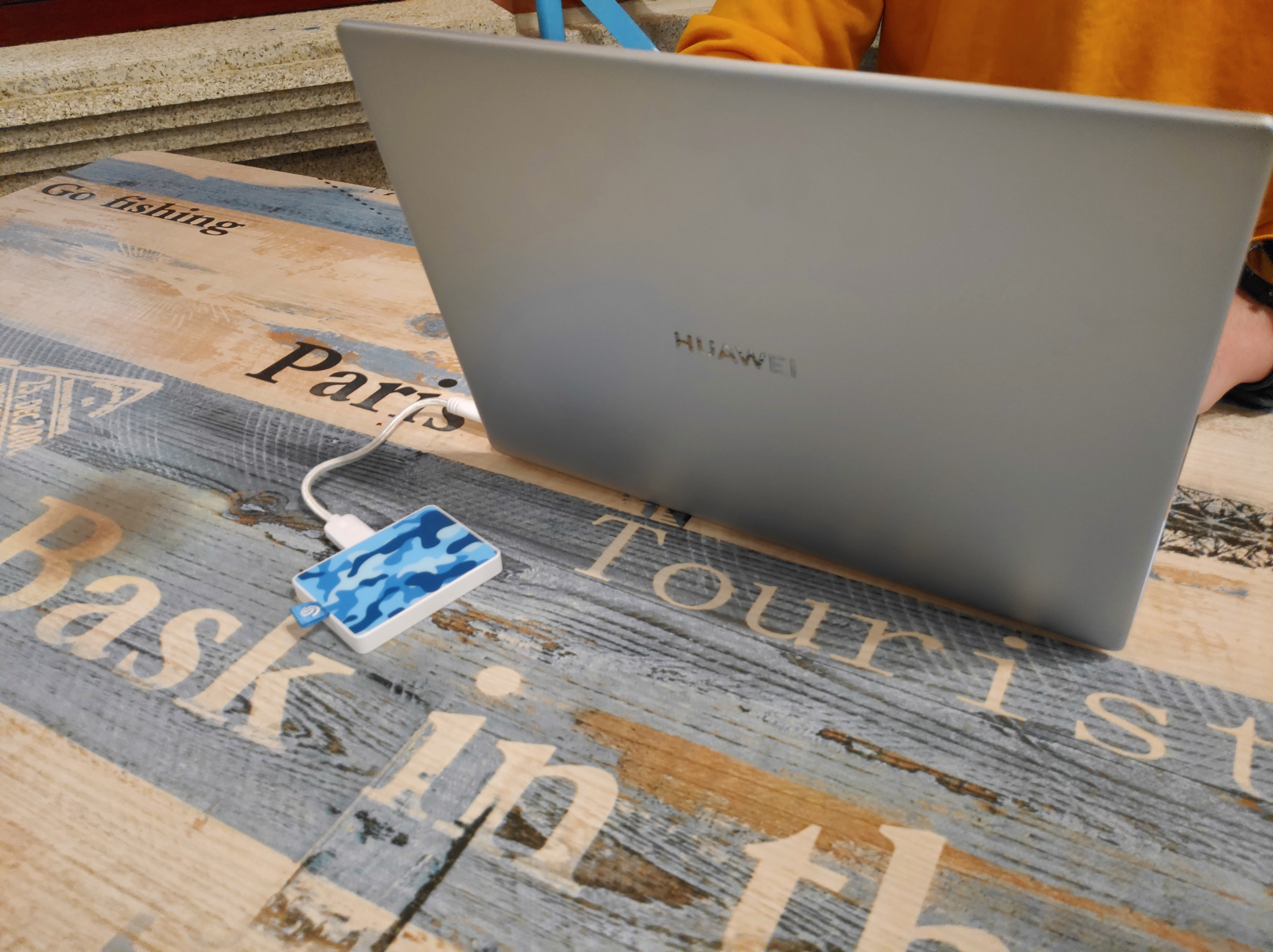 1t移动硬盘小巧,小巧方便的移动硬盘