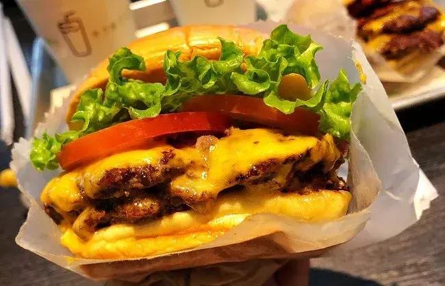 上海shakeshack汉堡哪个好吃,shakeshack深圳排队