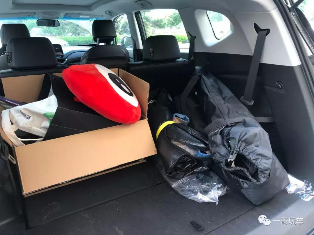 后备箱常备帐篷沙滩椅这样的沃兰多可以来一打