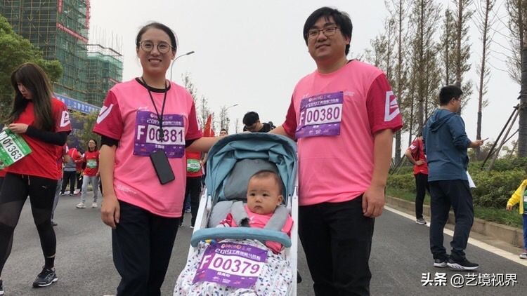 奔跑中国潜江国际马拉松赛视频,宁波吉利汽车马拉松