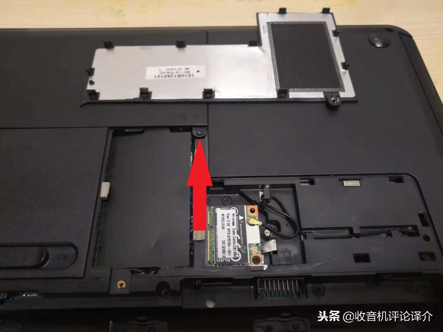 惠普康柏cq35换固态硬盘视频,惠普笔记本cq45更换固态硬盘