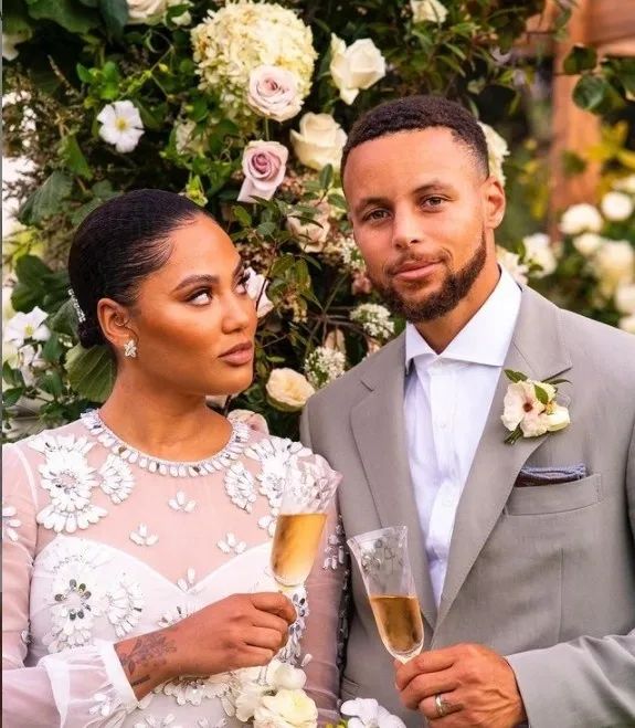 曼联b费罚点球,逗妹吐槽视频