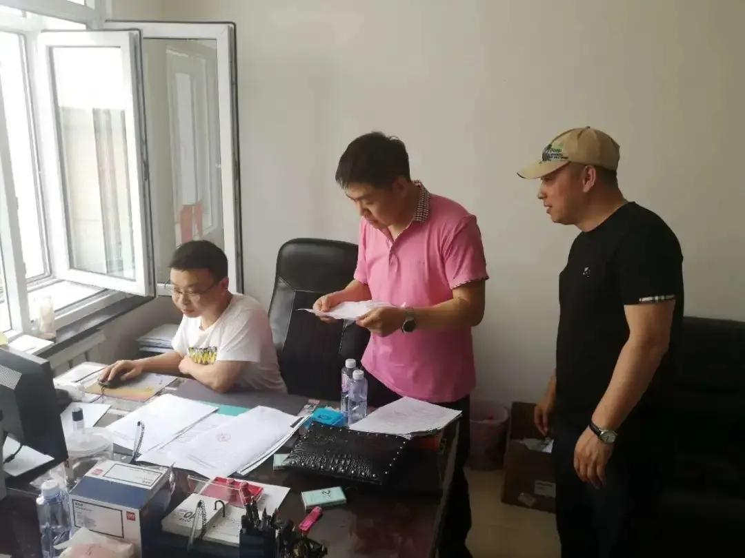 长期被村霸欺压，忍无可忍的村民这样做…