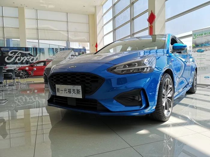 007亲探福特上海永达店客流回升锐际一车难求