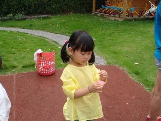 三岁宝宝误食一口洗洁精有事吗,孩子误食洗洁精怎么办