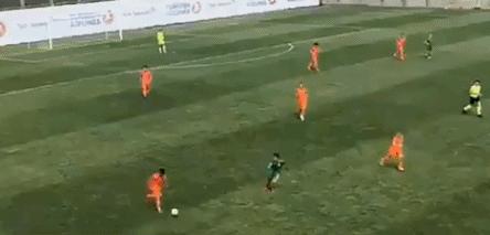 扎球王13次过人,扎球王精彩图片