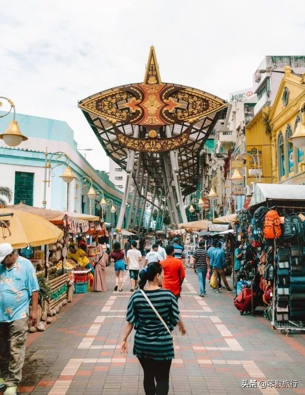 胡静豪门的生活,胡静的现实生活